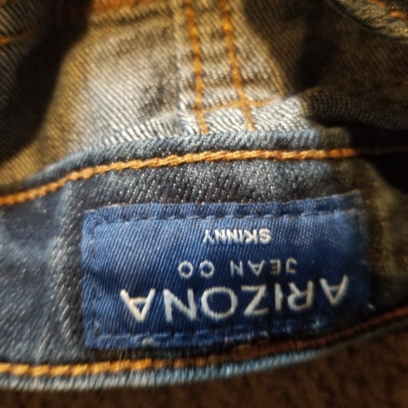 Jean - Picture 2 of 4